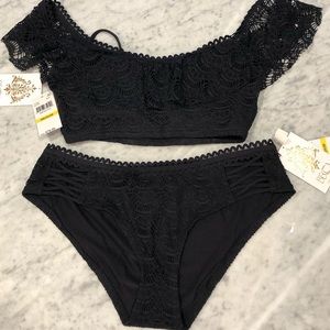 Adorable 2 pc Swimsuit